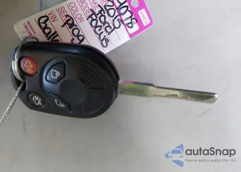 2015 Ford Focus S из США, поврежденный, VIN 1FADP3E20FL326127